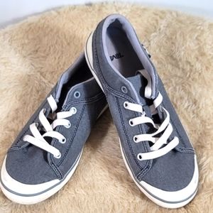 Teva Grey Lace-Up Sneakers, Size 7.5